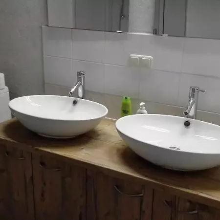 Kainzenhof 1690 クヒル